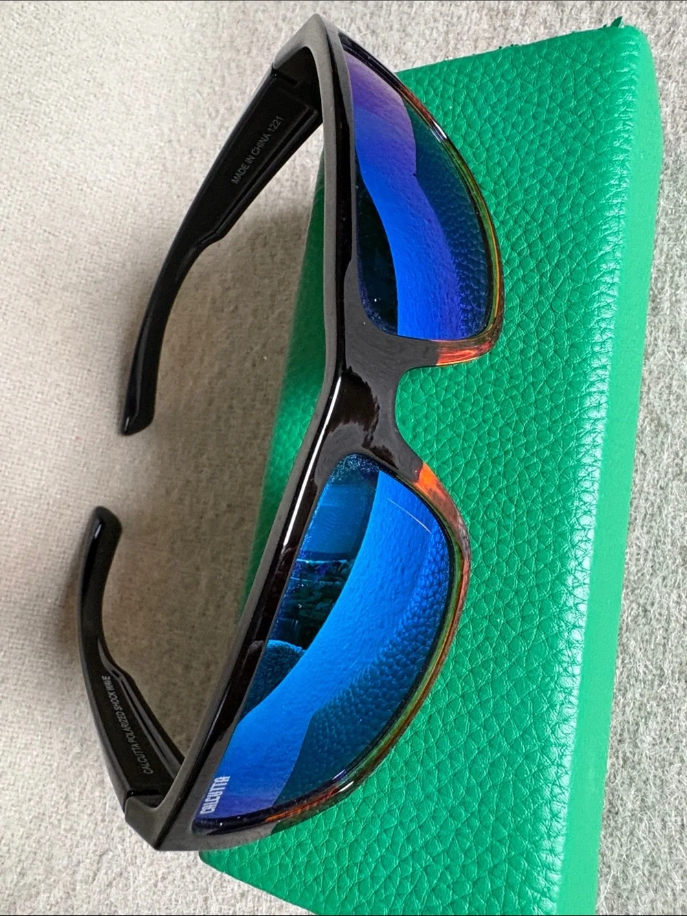 Women’s Blue Mirrored Lens Sunglasses with Black and Brown Frame